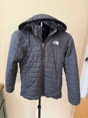 The North Face Girls Black Hooded Puffer Jacket Sherpa Lined M 10/12